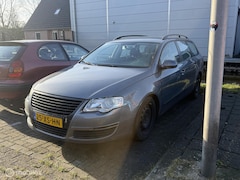 Volkswagen Passat Variant - 2.0 FSI Trendline Business