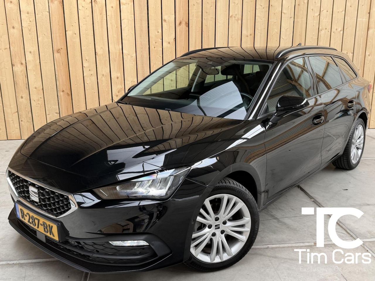 SEAT Leon Sportstourer - 1.0 TSI Style Business Intense 1.0 TSI Style Business Intense - AutoWereld.nl