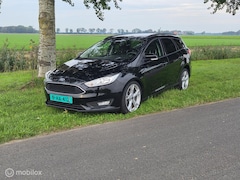 Ford Focus Wagon - 1.0 Titanium