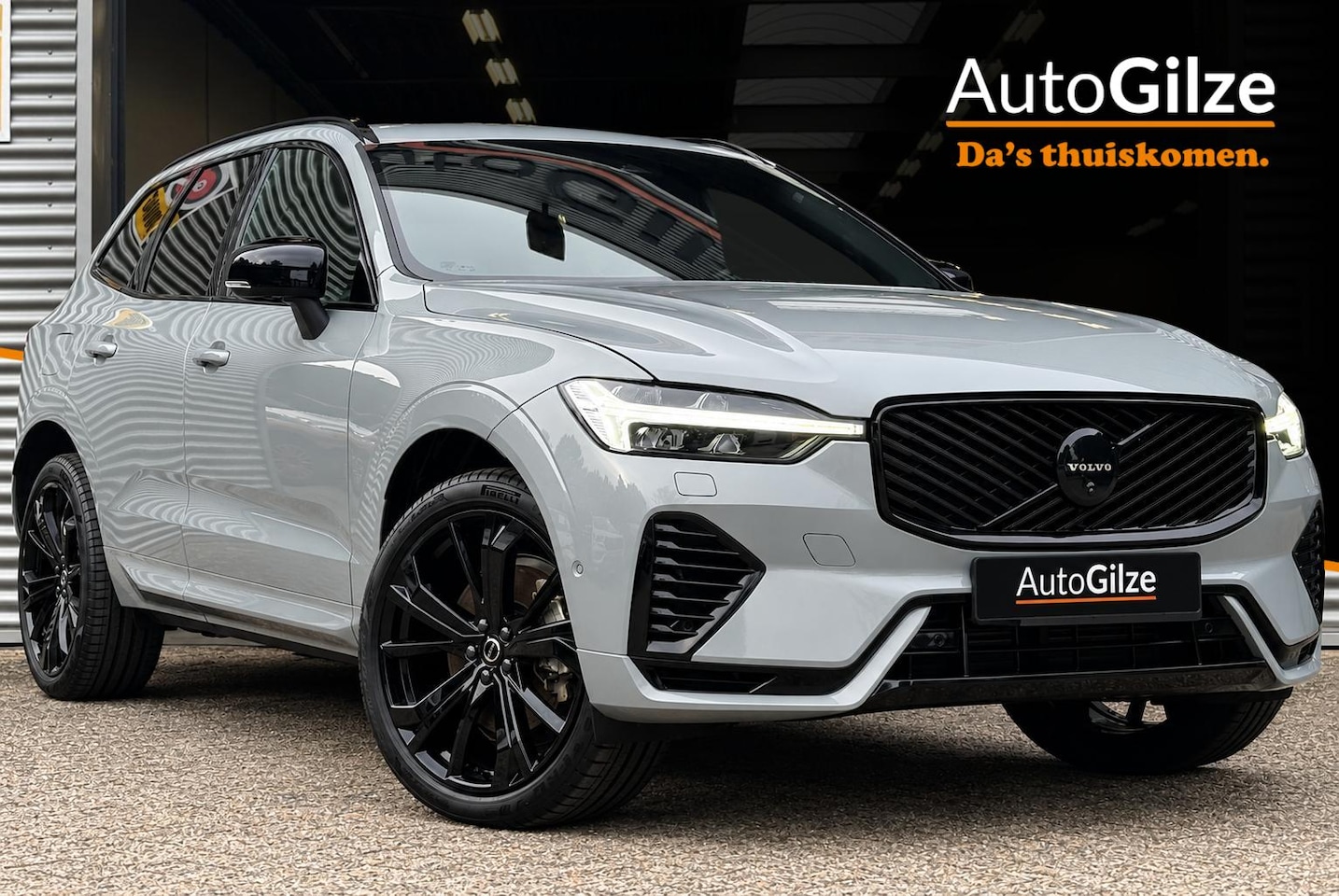 Volvo XC60 - 2.0 T6 Plug-in hybrid AWD Ultra Black Edition l Nieuw Model l Pano l Trekhaak l Harman Kar - AutoWereld.nl