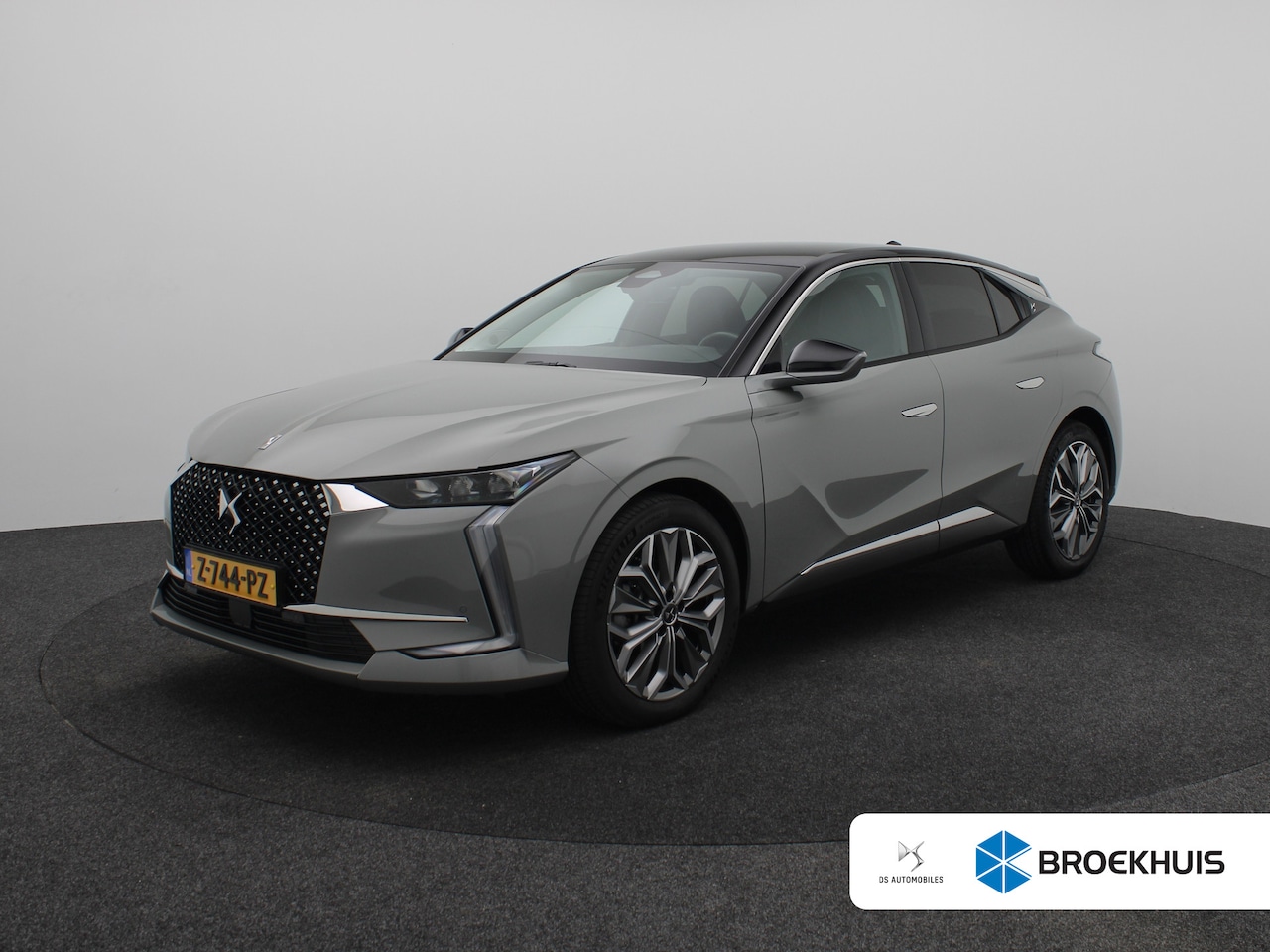DS 4 - 1.2 PureTech Bastille Camera | Apple Carplay/Android Auto | Cruise Control | Keyless | 19" - AutoWereld.nl