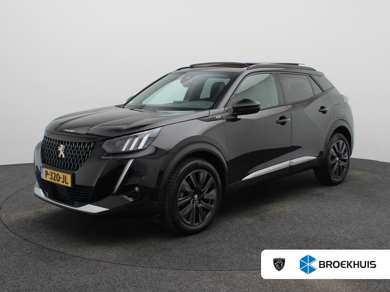 Peugeot 2008 - 1.2 PureTech GT Pack | Automaat | Carplay | Camera | Pano dak | Alcantara | Keyless | PDC - AutoWereld.nl