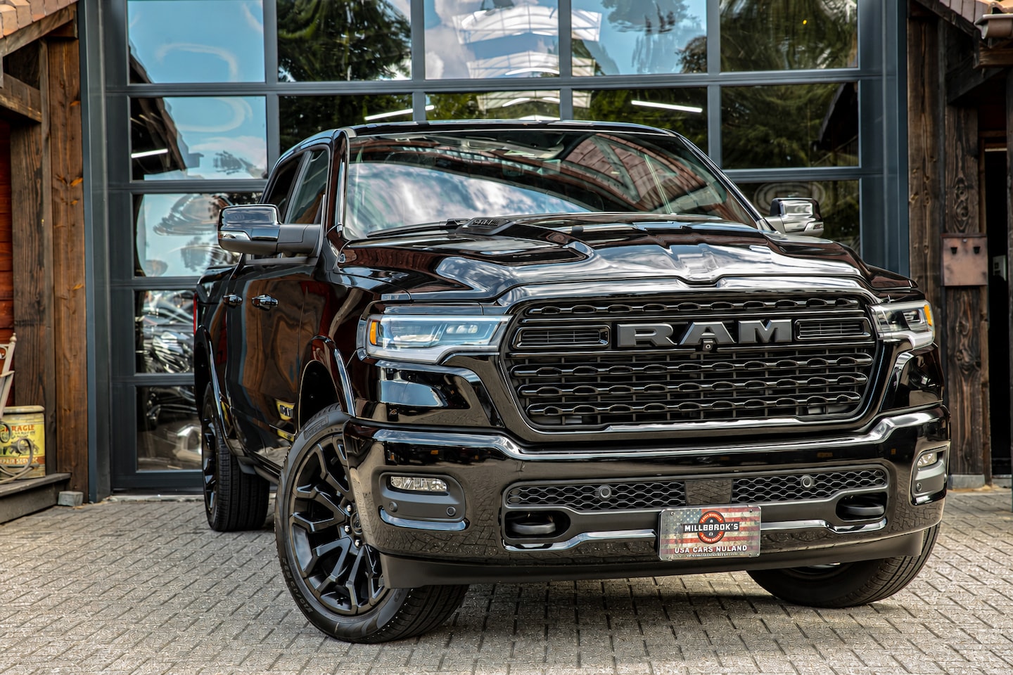 Dodge Ram 1500 - Limited 5.7 V8 4x4 Crew Cab 2026 - AutoWereld.nl