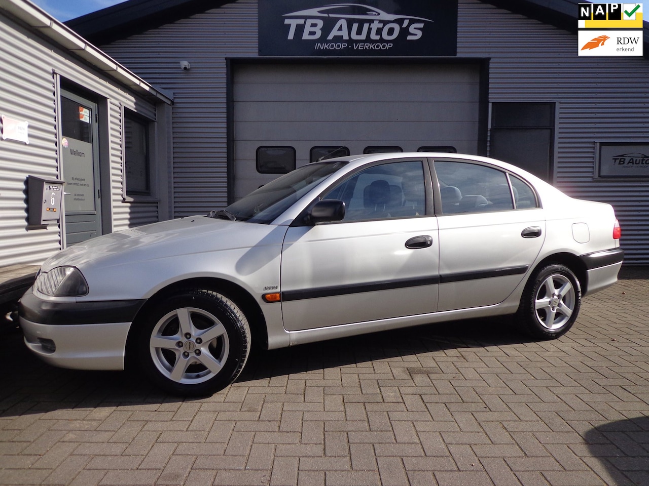Toyota Avensis - 1.6-16V Linea Terra ! AIRCO / DEALER ONDERHOUDEN ! - AutoWereld.nl