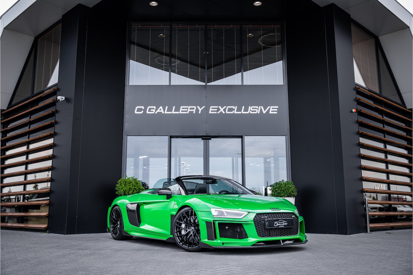 Audi R8 Spyder - 5.2 V10+ FSI quattro Plus - ABT Sportsline | Carbon | B&O | Camera - AutoWereld.nl