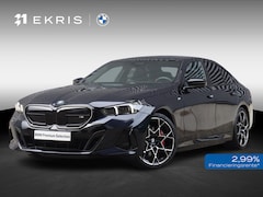 BMW i5 - Sedan M60 xDrive | M Sportpakket Pro | Panodak | Head-Up | Trekhaak | Driving Assistant Pr