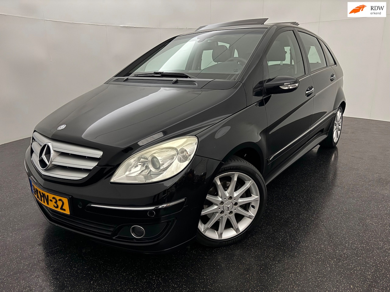 Mercedes-Benz B-klasse - 200 Aut Trekhaak/Pano/Leder - AutoWereld.nl