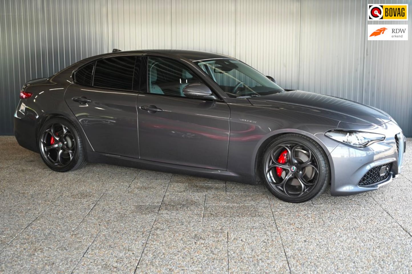 Alfa Romeo Giulia - 2.0 T AWD Veloce 2.0 T AWD Veloce 280pk - AutoWereld.nl