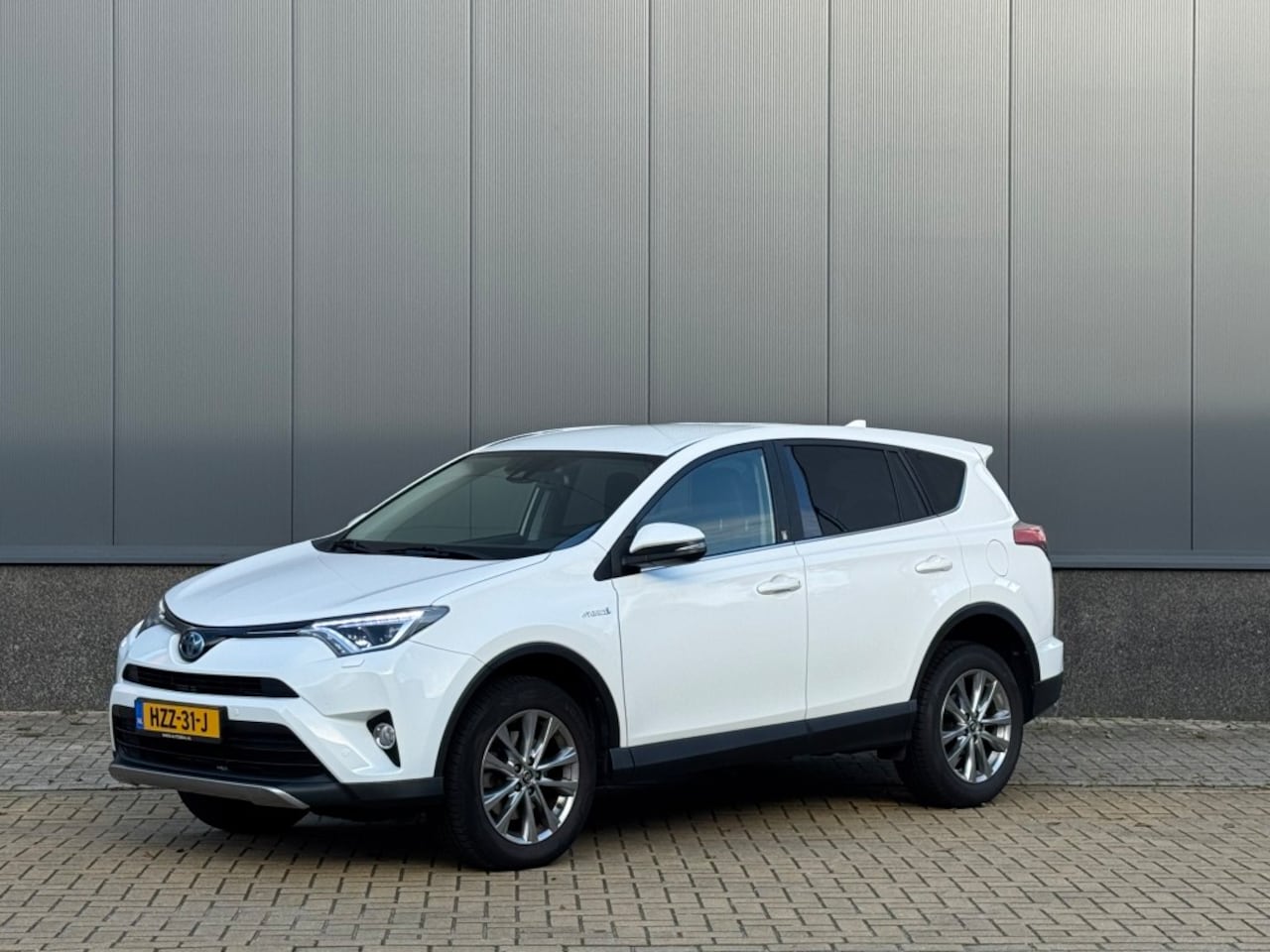 Toyota RAV4 - 2.5 Hybrid Team D - AutoWereld.nl