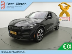 Ford Mustang Mach-E - Extended AWD 98 kWh | SOH 92% | Trekhaak | All Wheel Drive
