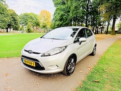 Ford Fiesta - 1.25 Limited Nieuwe Apk 07-2027