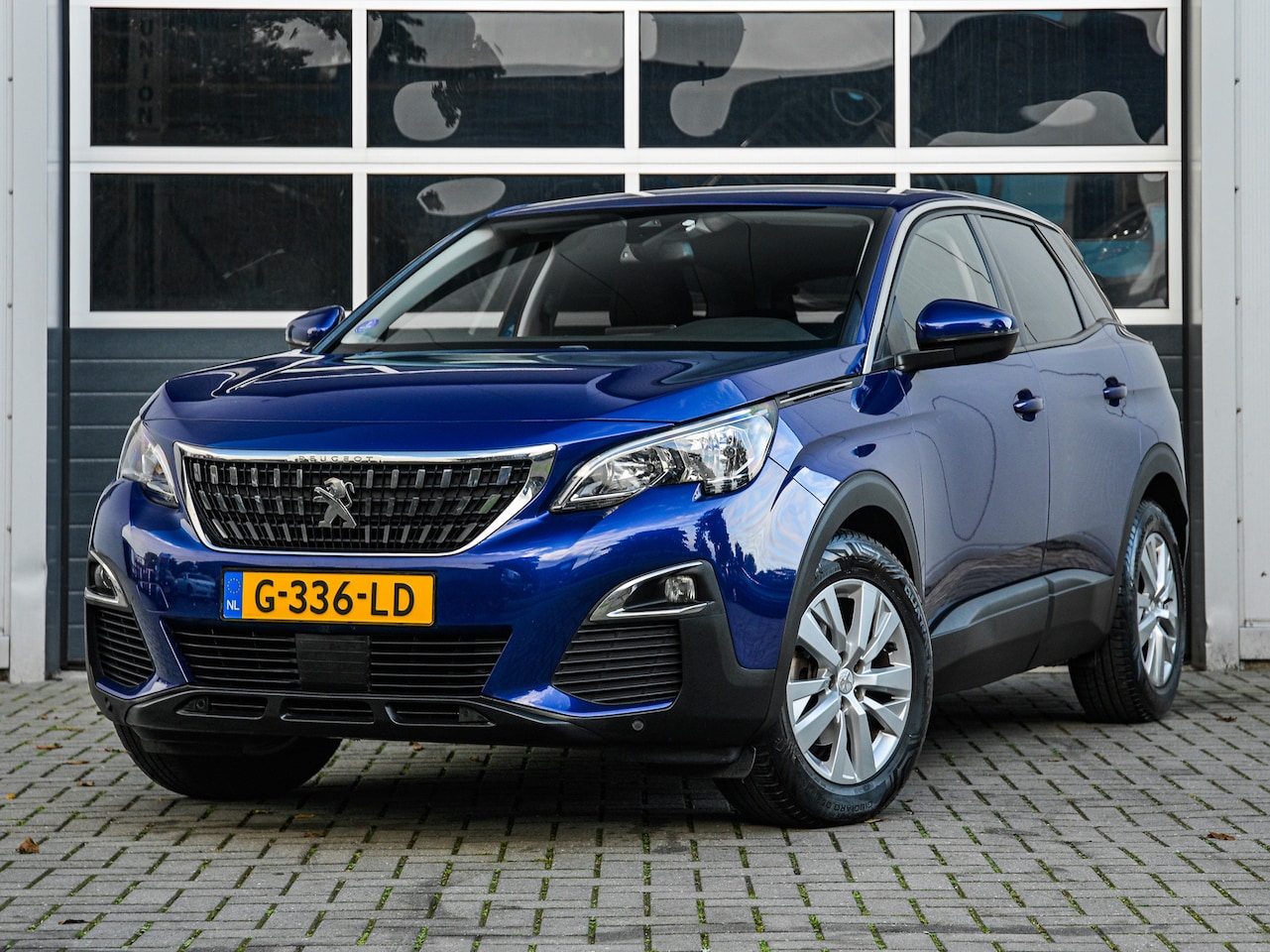 Peugeot 3008 - 1.2 PureTech Executive | Automaat | Leder | Carplay | 360 camera | Digitale i-cockpit | Tr - AutoWereld.nl