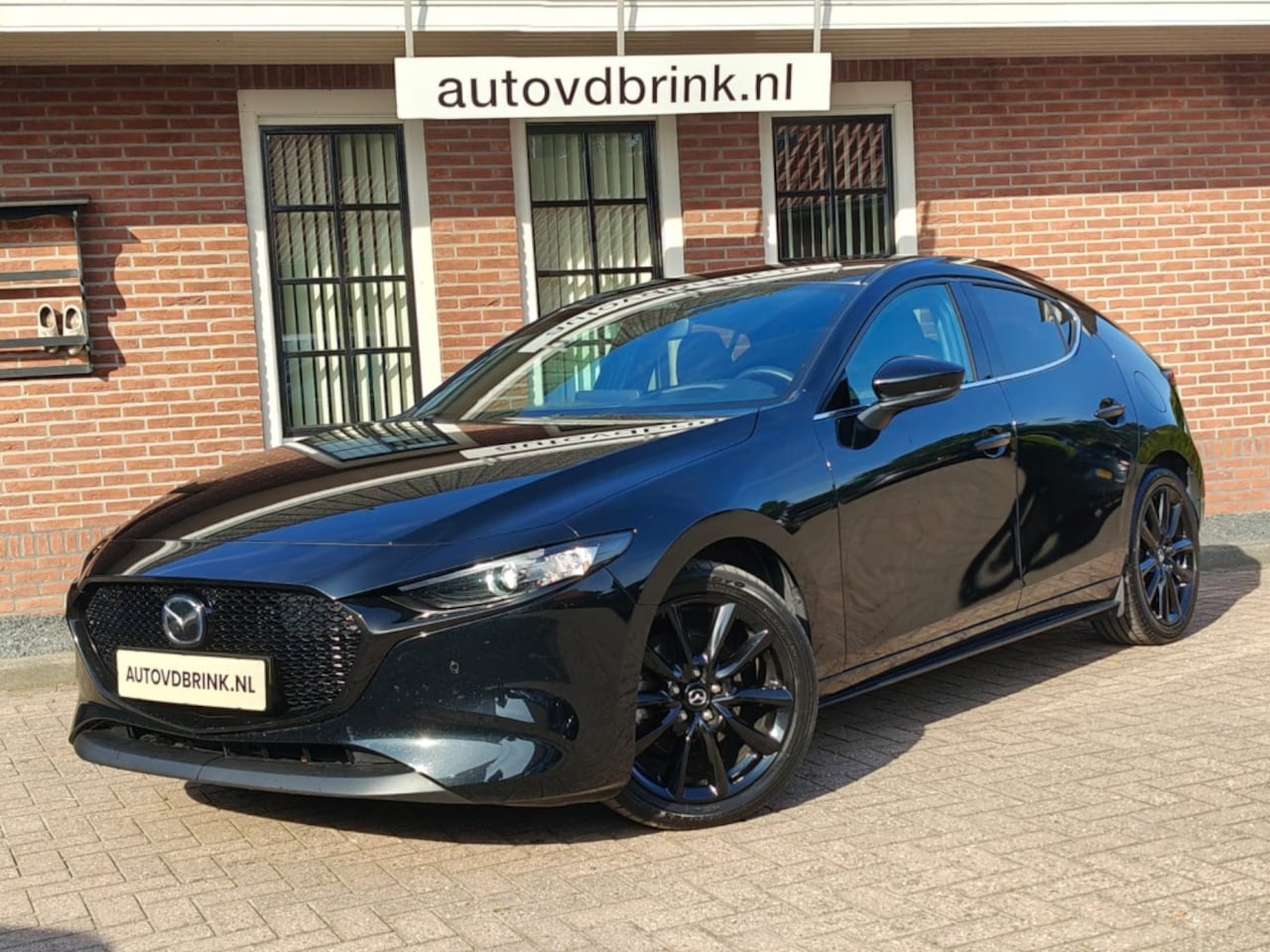Mazda 3 - 2.0 e-SA-G Homura - AutoWereld.nl