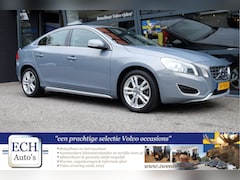 Volvo S60 - 1.6 T4 180 pk Trekhaak, Navi, 17 inch, Bluetooth