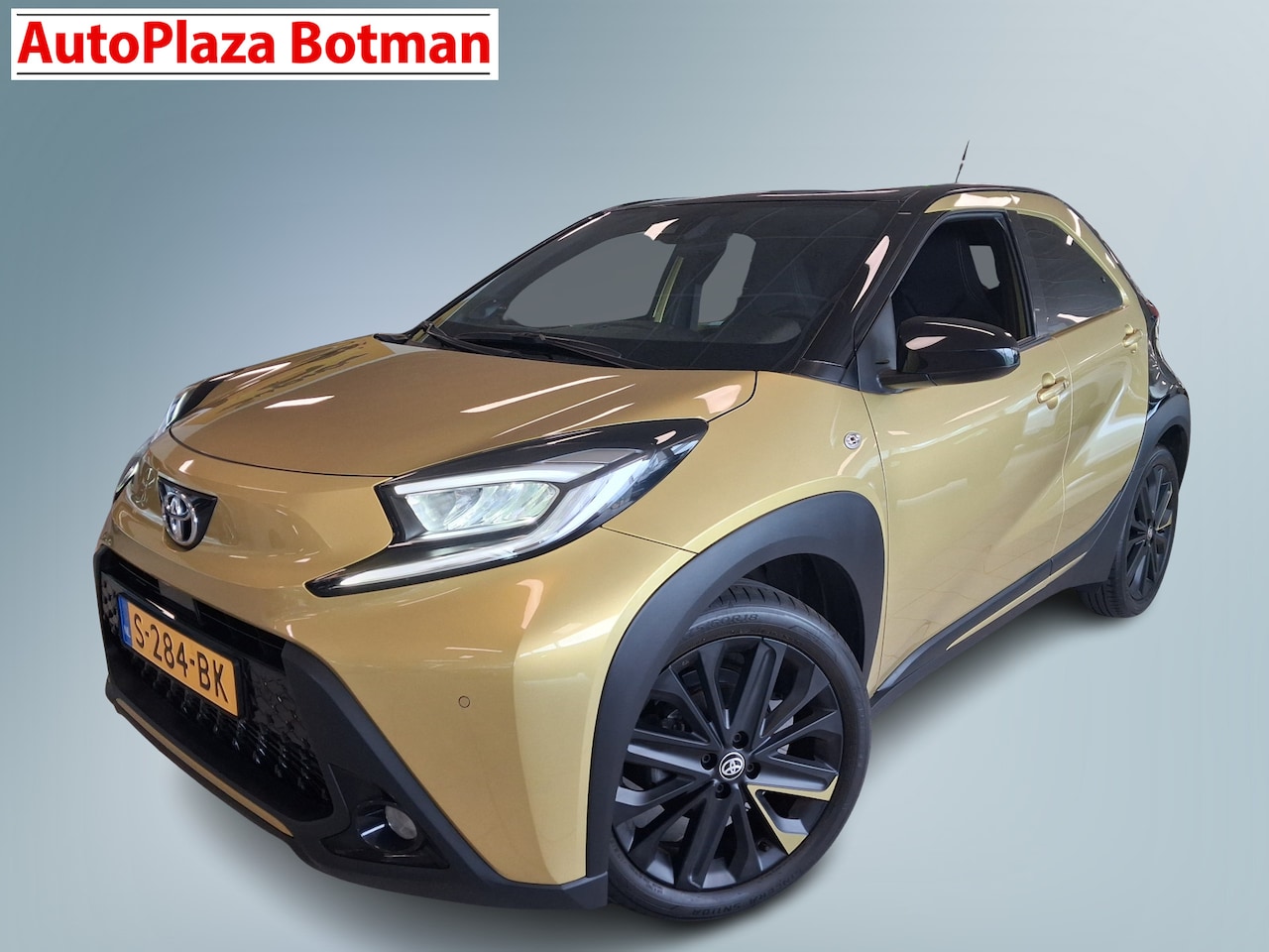 Toyota Aygo X - 1.0 VVT-i S-CVT Premium 1.0 VVT-i S-CVT Premium - AutoWereld.nl