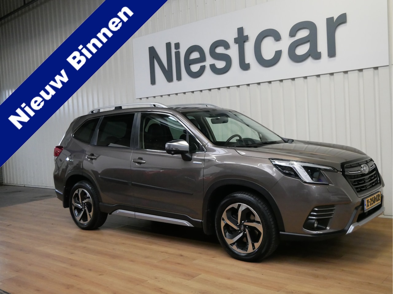 Subaru Forester - 2.0i e-BOXER Premium Eye-Sight / Navigatie / Apple Carplay en android auto - AutoWereld.nl