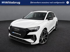 Audi Q4 e-tron - 40 S edition 77 kWh 204pk / Navigatie / LM 20 inch / Leder / Parkeerhulp plus / Camera / L