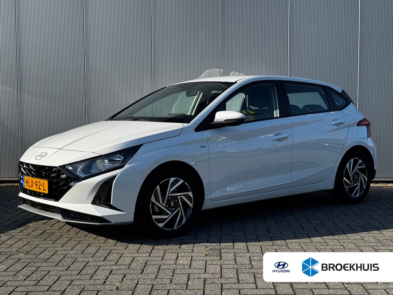 Hyundai i20 - 1.0 T-GDI 100pk Comfort / Navigatie d.m.v. Apple Carplay & Android Auto / Airco / Achterui - AutoWereld.nl