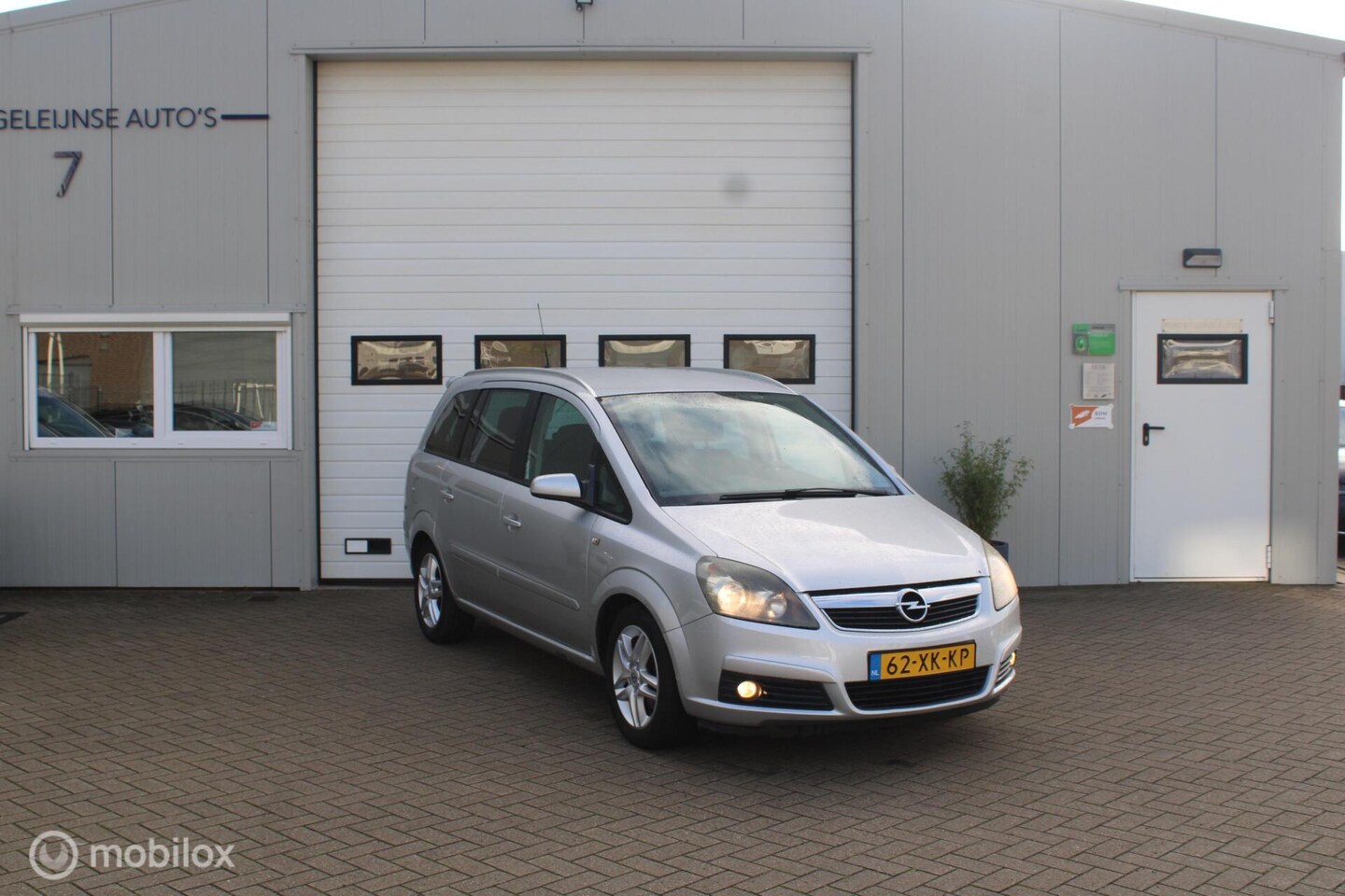 Opel Zafira - 1.8 Temptation/NAP/Airco/7 persoons/APK - AutoWereld.nl