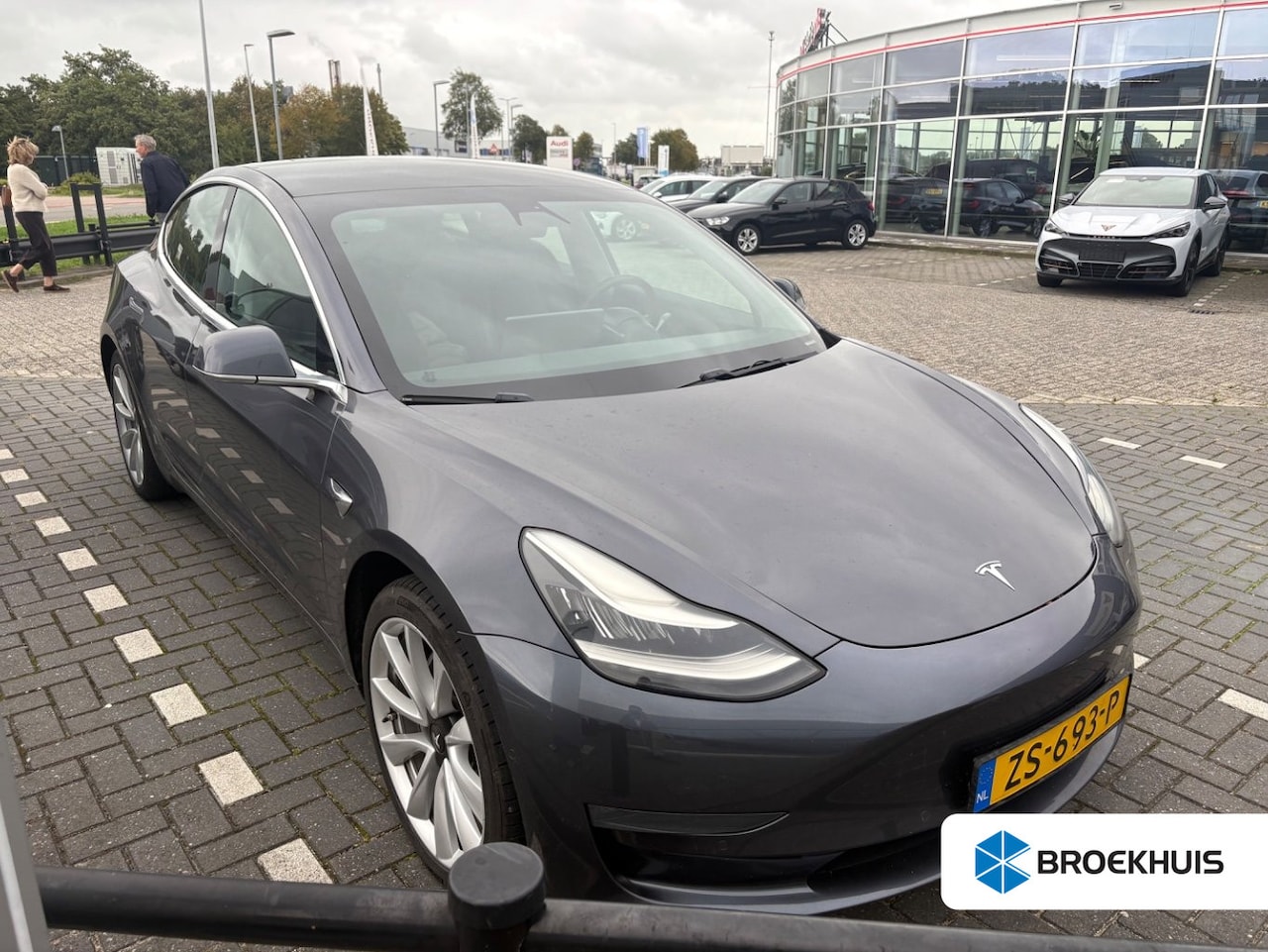 Tesla Model 3 - Long Range AWD 75 kWh l Panoramadak l 360gr Camera l Stoelverwarming l Elektr. Stoel l Nav - AutoWereld.nl