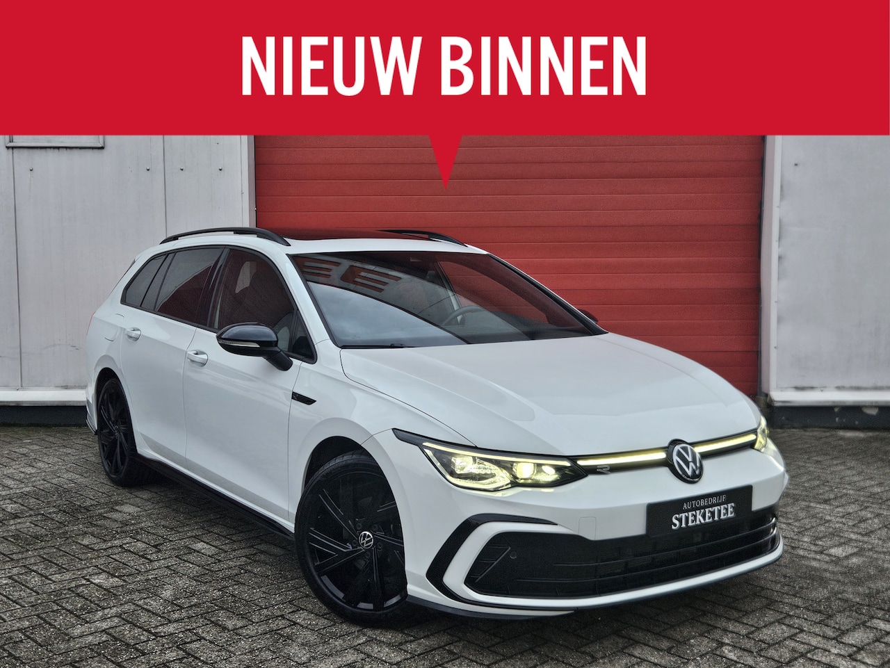 Volkswagen Golf Variant - 1.5 eTSI R-Line Business+ | Pano | Elek. Trekhaak | Rijklaar inclusief 1 jaar BOVAG garant - AutoWereld.nl
