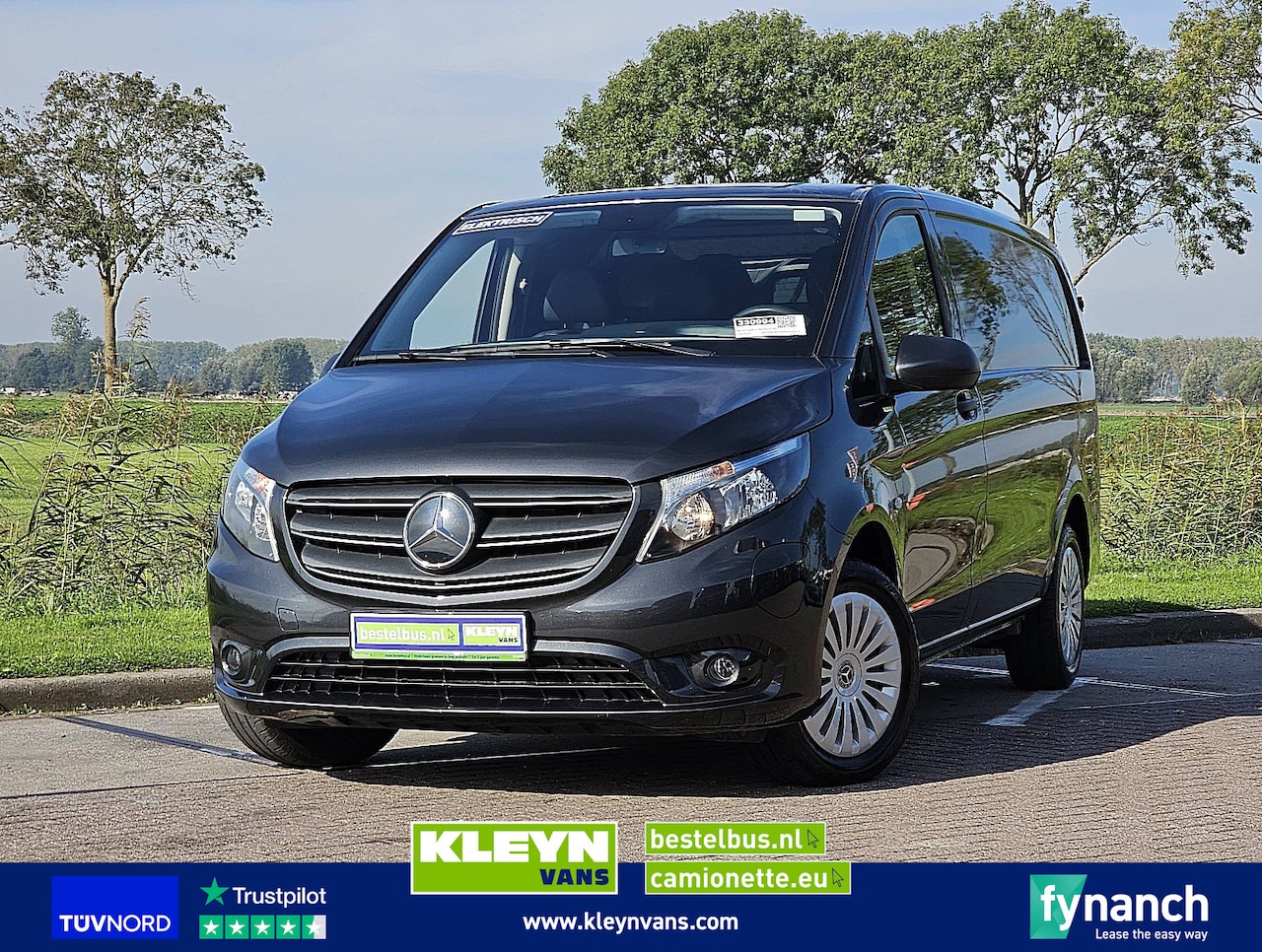Mercedes-Benz eVito - L2 Bumpers-Kleur 66kWh 280KM WLTP Airco Automaat 80kw-snelladen Achterdeuren! - AutoWereld.nl