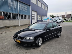 Volvo S60 - 2.4 Edition *OER-DEGELIJKE* Volvo S60 2.4  *MEENEEMPRIJS:* €1499