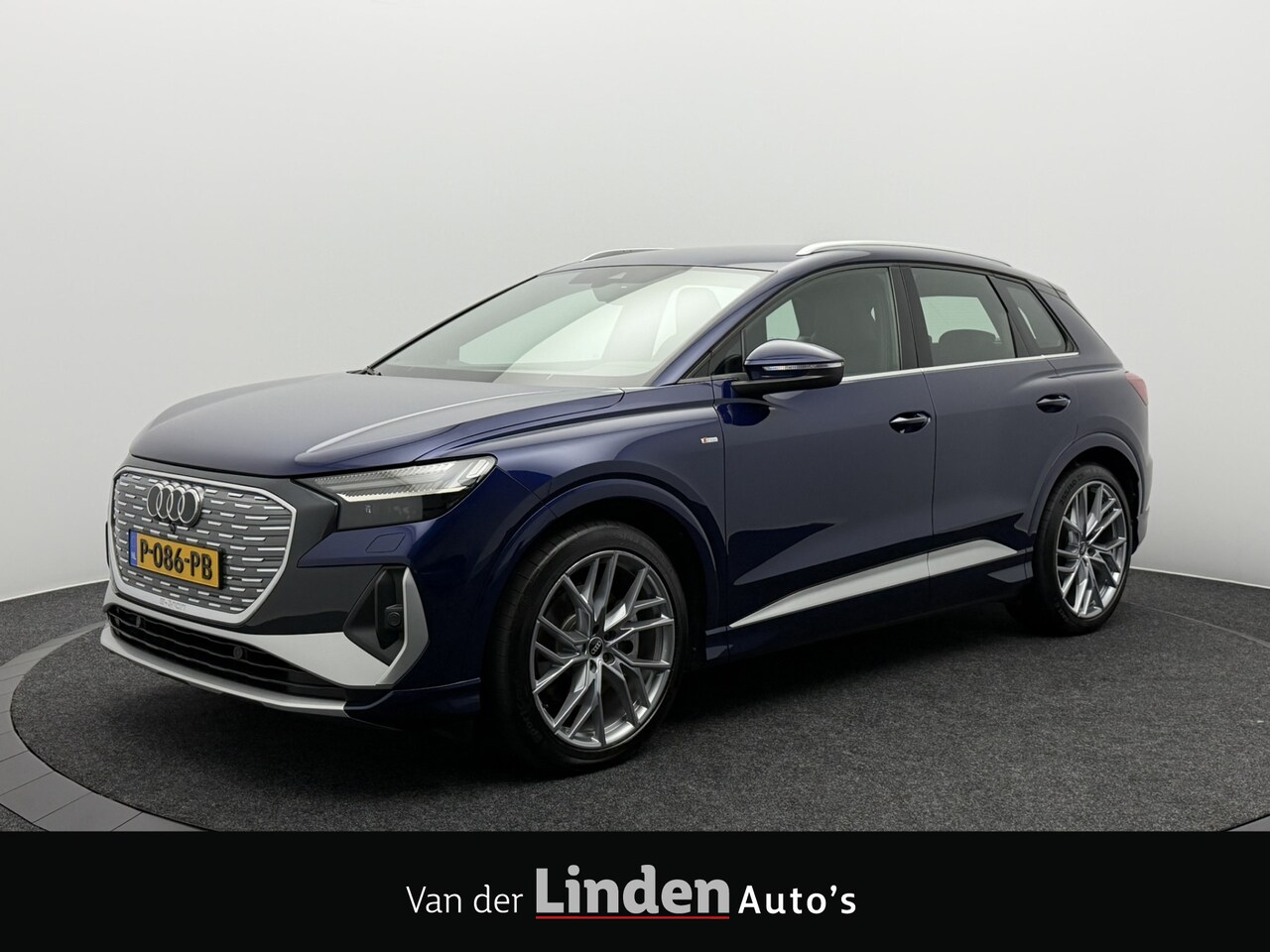 Audi Q4 e-tron - 40 S edition 77 kWh SOH 96,2% | Warmtepomp | Matrix Led | Navigatie | Camera | Leer | Sfee - AutoWereld.nl