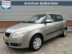 Skoda Fabia - 1.6-16V Ambiente | Automaat | Airco | Goed onderhouden |