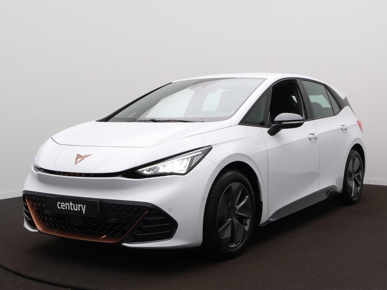 CUPRA Born - Adrenaline 62 kWh / Camera / Warmtepomp / Adap. Cruise - AutoWereld.nl