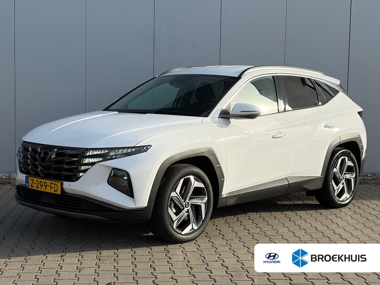 Hyundai Tucson - 1.6 T-GDI 265pk PHEV Comfort Smart 4WD | Climate | Camera | Carplay | Keyless | Navigatie - AutoWereld.nl