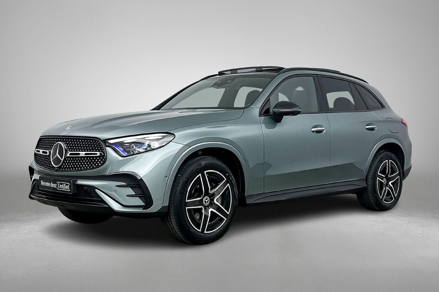 Mercedes-Benz GLC-klasse - GLC 300e Automaat 4MATIC AMG Line | Premium Pakket | Nightpakket | Winterpakket | Panorama - AutoWereld.nl