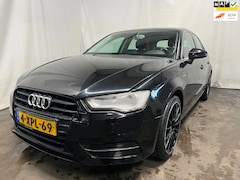 Audi A3 Sportback - 1.4 TFSI Attraction Pro Line Plus g-tron - Linksvoorschade, Rondom gebruikersschade