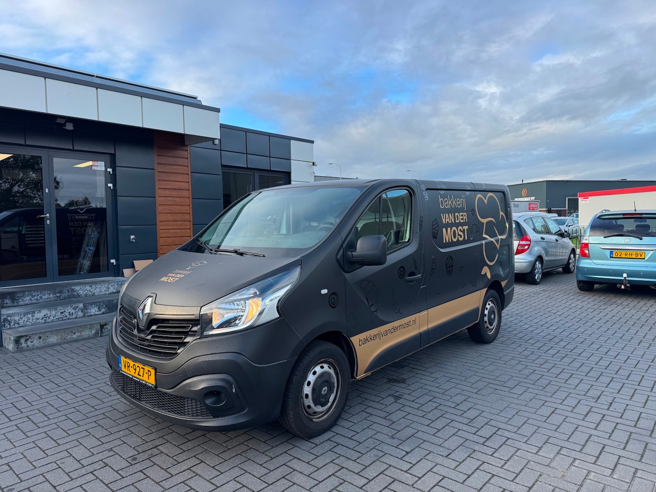 Renault Trafic - 1.6 dCi 115 pk airco 2015 koppeling defect cilinder - AutoWereld.nl