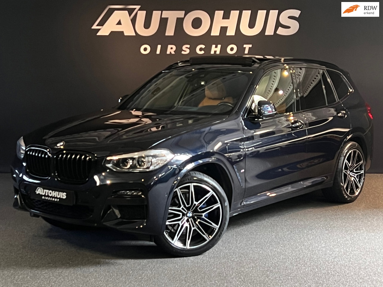BMW X3 - XDrive30e High Executive Edition M Pano/ Leder/ H&K/ 360Camera/ 20"/ Performance remmen - AutoWereld.nl