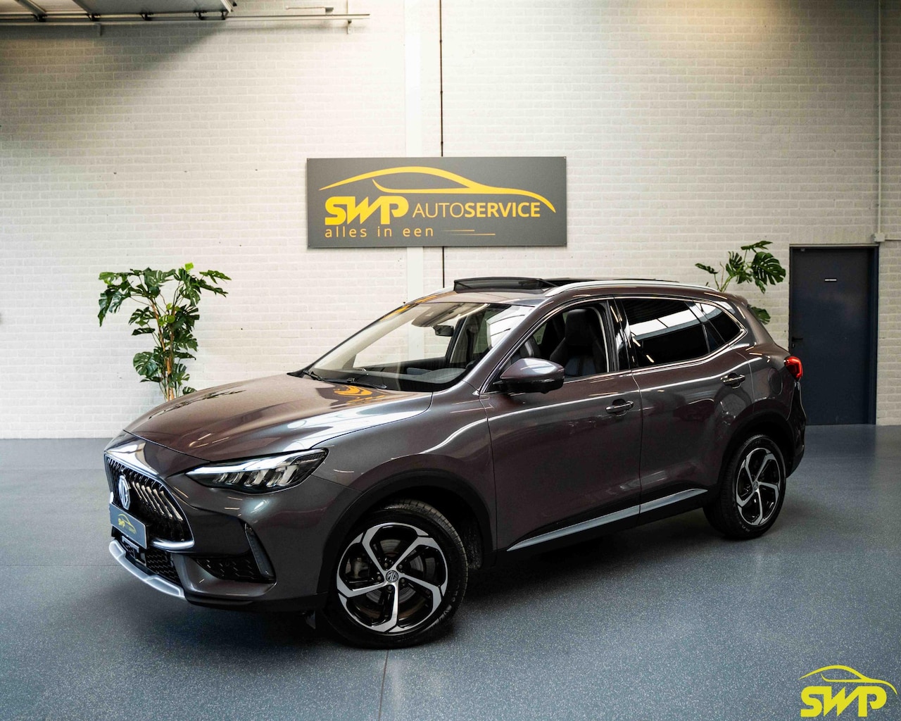 MG HS - MG 1.5 Luxury | Pano | Speciale kleur! | 360 cam | ACC | Full option - AutoWereld.nl
