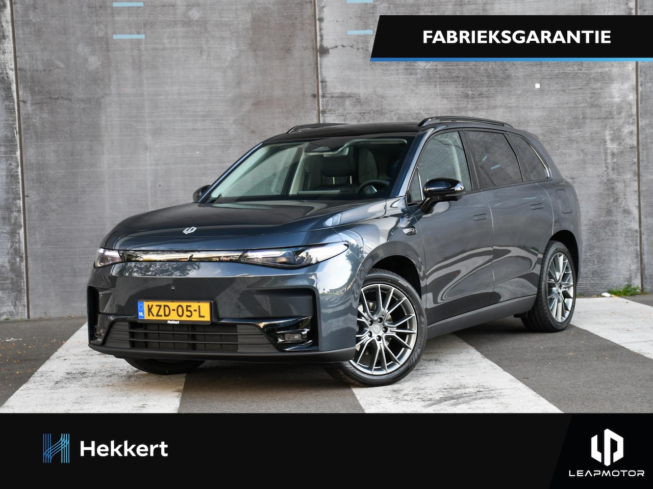 Leapmotor C10 - ProMax Design 81.9 kWh 300pk Automaat PANO | 20''LM | 360° CAM. | DODE HOEK | LEDER | ADAP - AutoWereld.nl