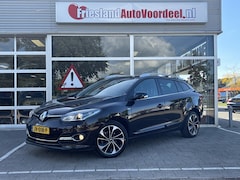 Renault Mégane Estate - 1.2 TCe Bose /clima/cruise/leder/schuif-panodak/pdc v+a/trekhaak/onderhoudshist./