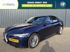 Alfa Romeo Giulia - 2.0T Super Parkersensoren | Navigatie | Cruise Control | Climate Control | Stoelverwarming