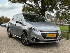 Peugeot 208 - 1.2 PureTech Allure | Pano + Cruise + Clima € 7.975,