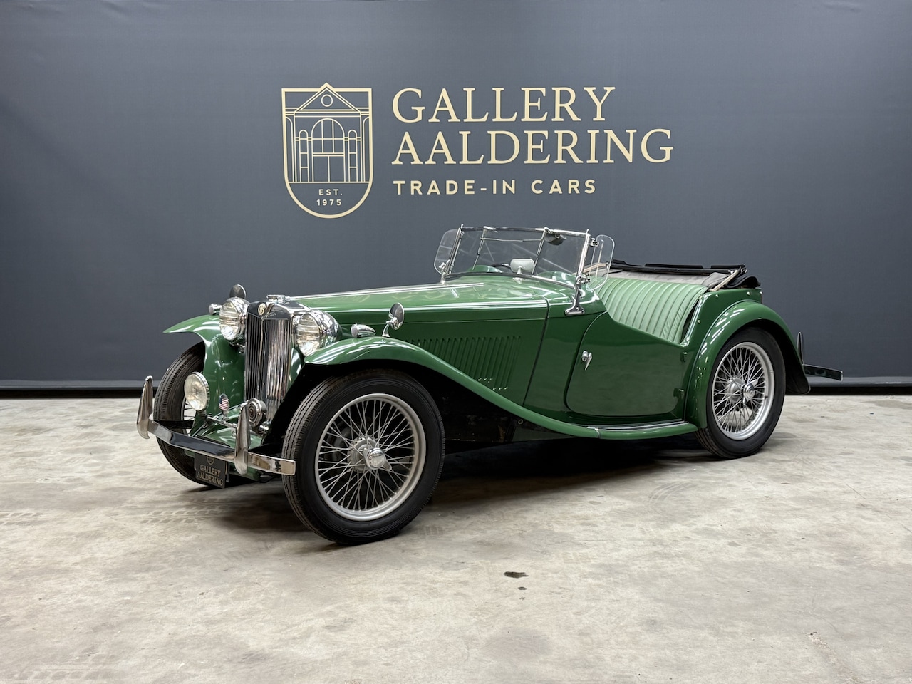 MG TC - Roadster "The full BRG experience" "The full BRG experience" - British Racing Green remain - AutoWereld.nl