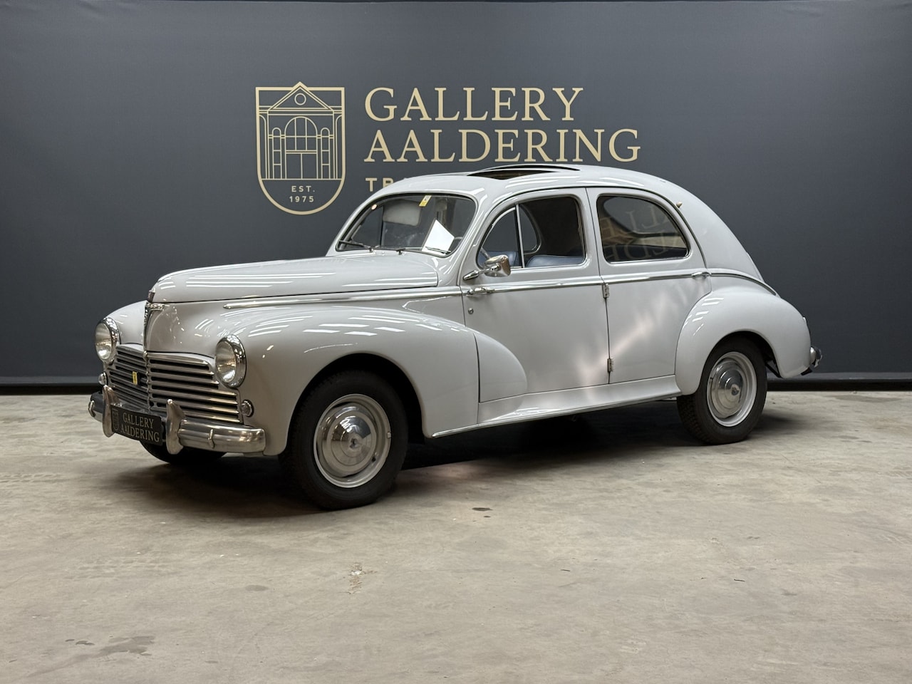 Peugeot 203 - C Sedan "2nd owner's car" "2nd owner's car" - A dedicated enthusiast from the very beginni - AutoWereld.nl