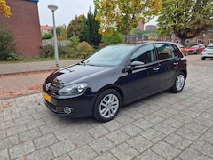 Volkswagen Golf - 1.2 TSI Highline BlueMotion Alcantara Black Edition