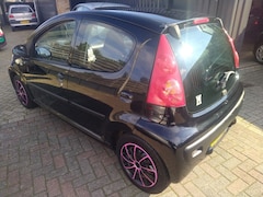 Peugeot 107 - 1.0-12V Sublime