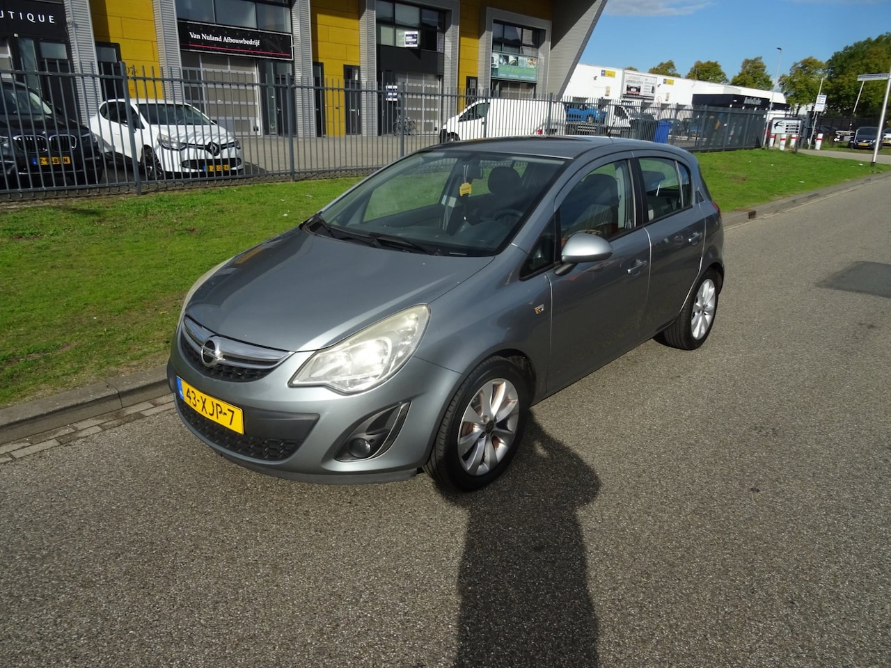 Opel Corsa - 1.2-16V Anniversary Edition 1.2-16V Anniversary Edition - AutoWereld.nl