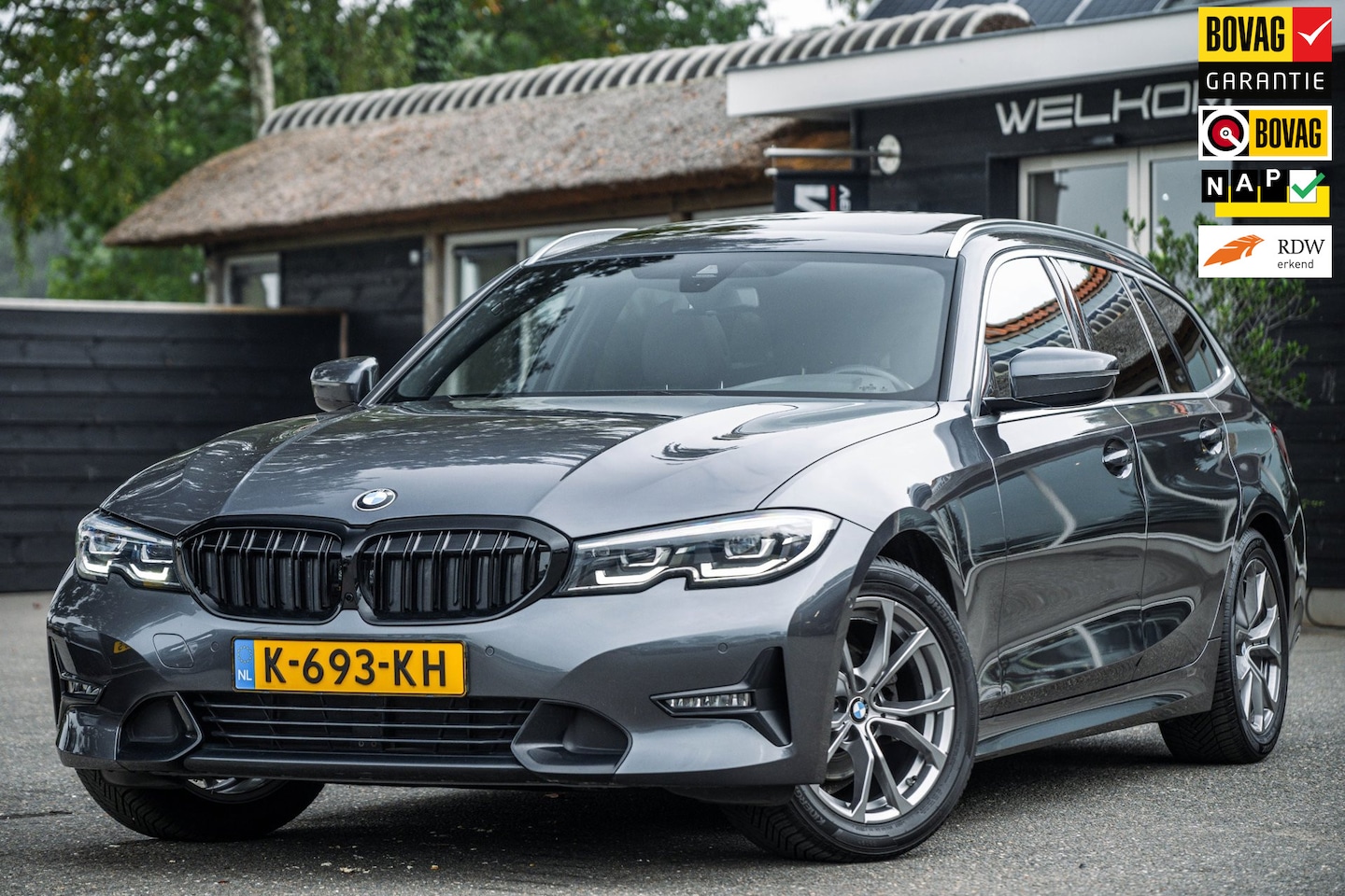 BMW 3-serie Touring - 318i High Executive Edition I NAP I pano I 1e Eigenaar I Zeer netjes I BTW - AutoWereld.nl
