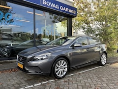 Volvo V40 - 1.6 T3 Momentum Rijklaarprijs