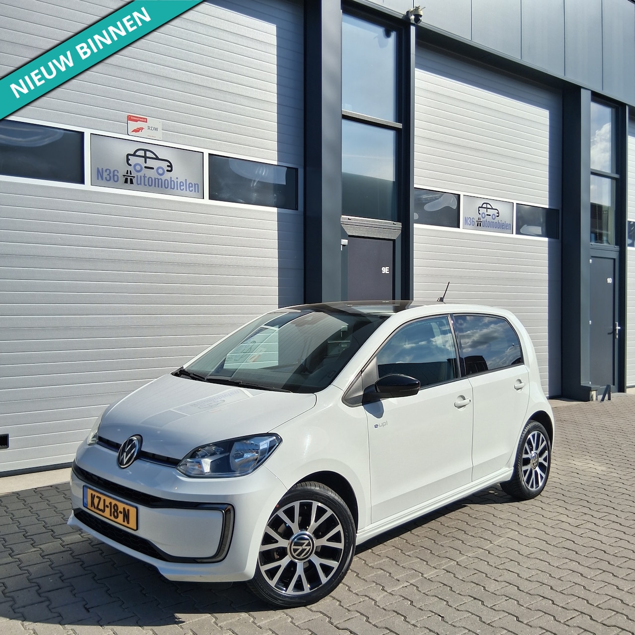Volkswagen e-Up! - e-up! Style STYLE/ ALLE OPTIES/ Cruise C/ DAB/ 96% SOH/ DEALER OND - AutoWereld.nl