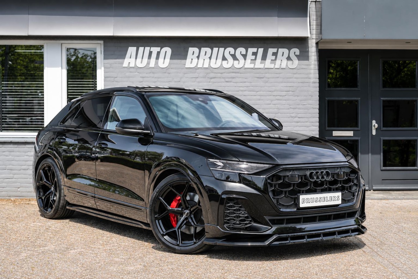 Audi Q8 - 60 TFSI e quattro Pro Line S Competition SQ8 style rood stiksel MEGA compleet.... - AutoWereld.nl