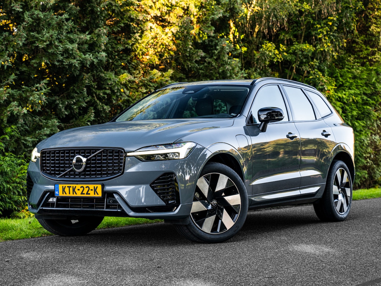 Volvo XC60 - 2.0 T6 Plug-in hybrid AWD Ultimate Bright - AutoWereld.nl